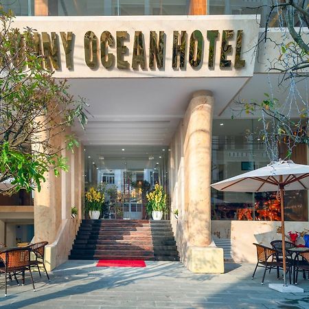 Sunny Ocean Hotel & Spa Da Nang Esterno foto