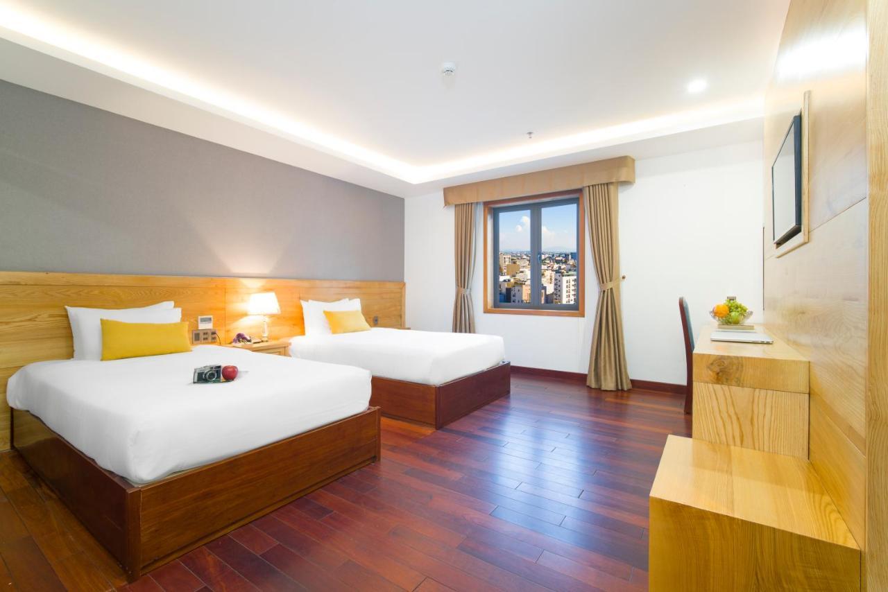 Sunny Ocean Hotel & Spa Da Nang Esterno foto