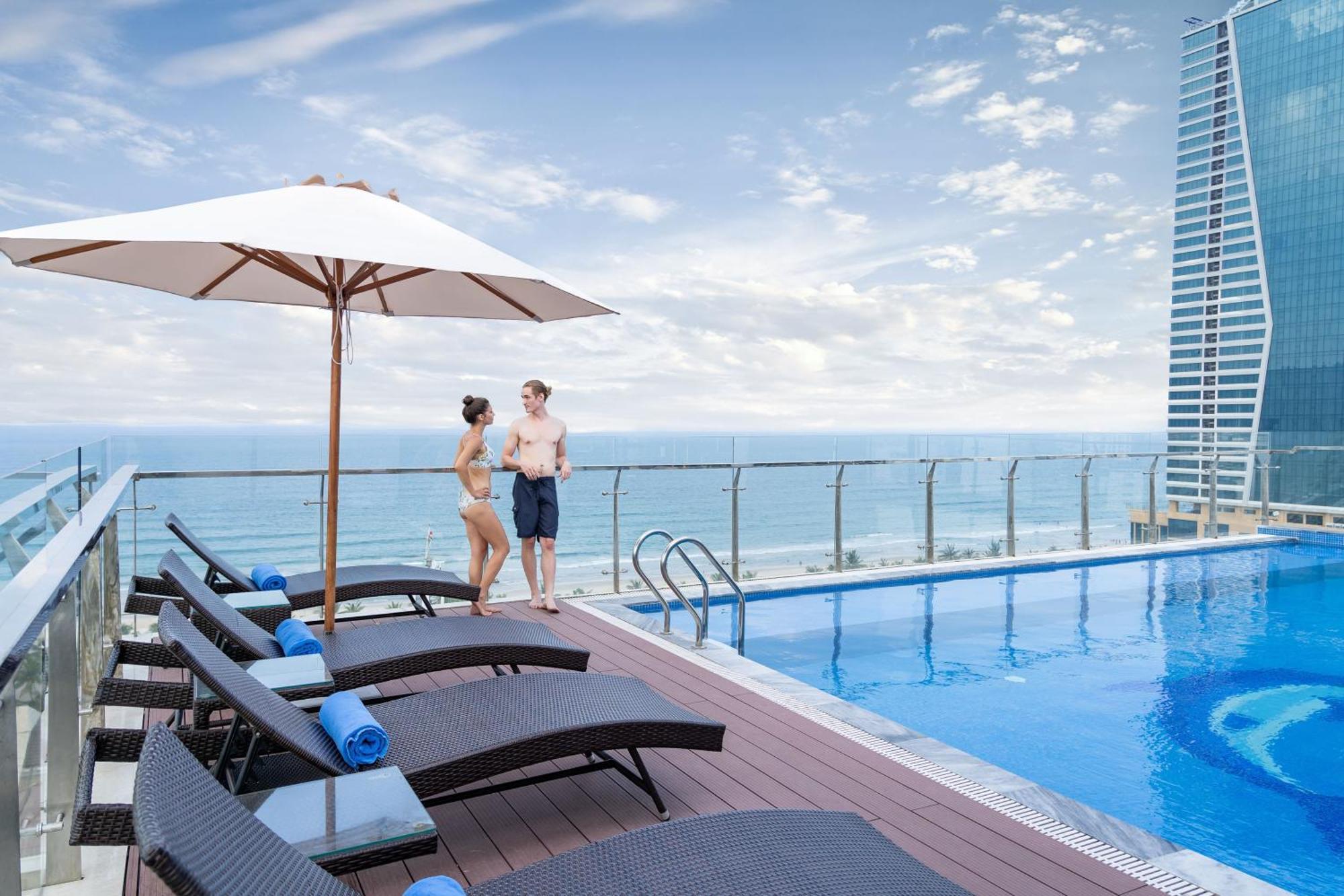 Sunny Ocean Hotel & Spa Da Nang Esterno foto