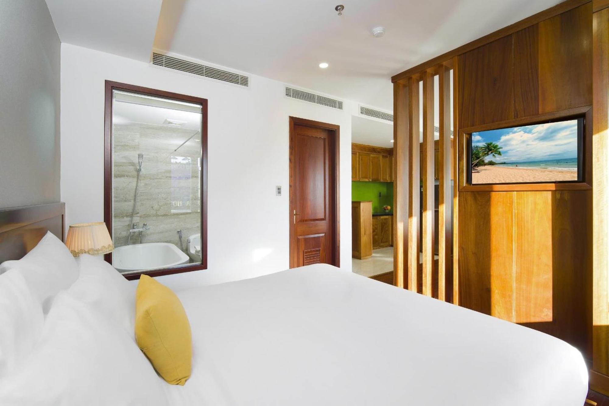 Sunny Ocean Hotel & Spa Da Nang Esterno foto